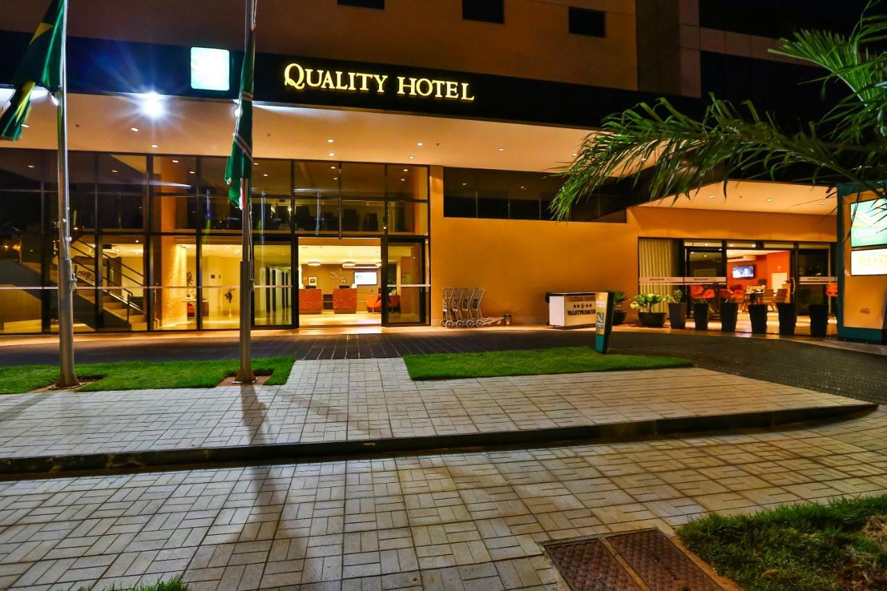 Quality Hotel Flamboyant Goiania Exterior photo